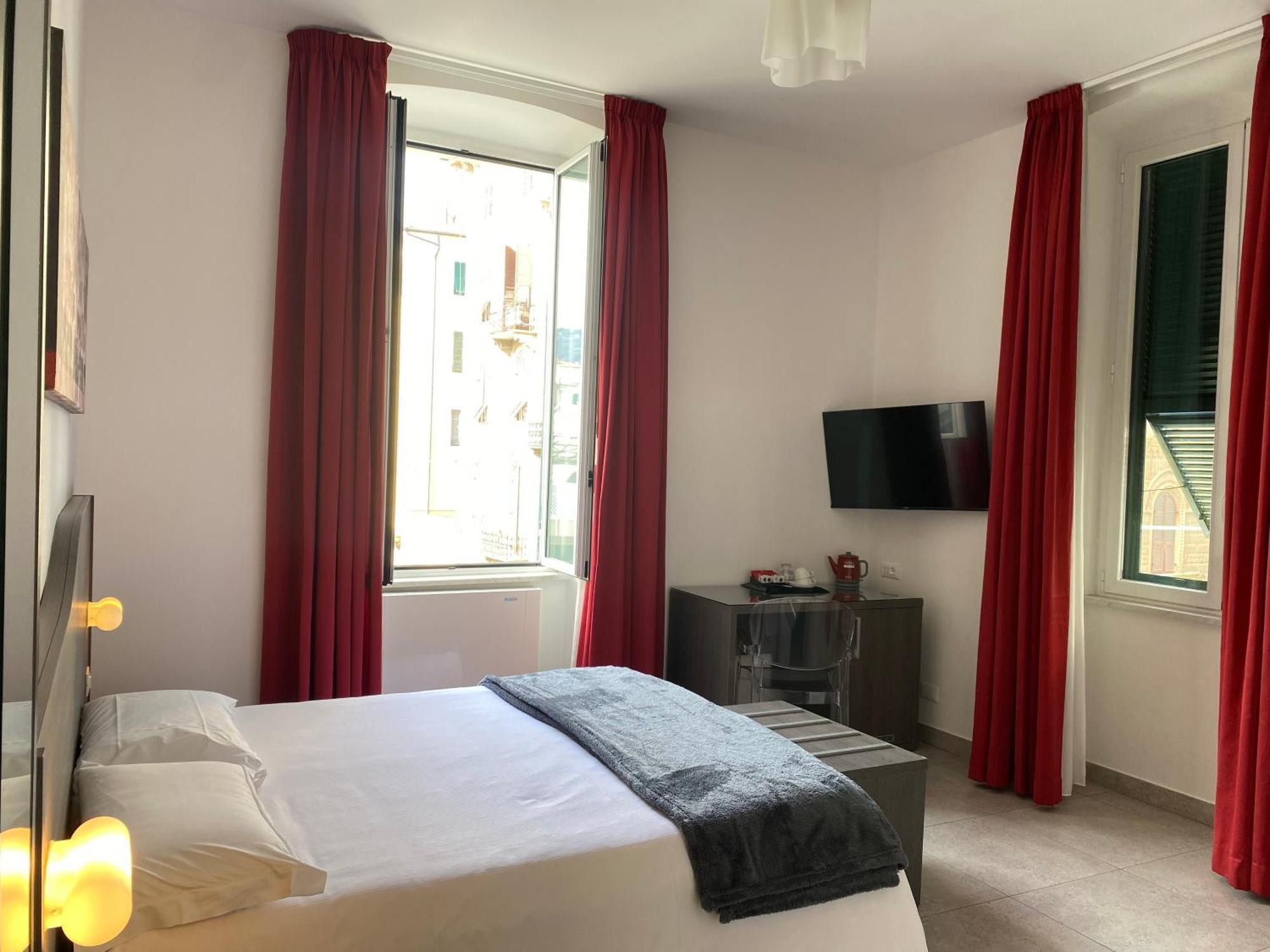 54 Rosselli Rooms La Spezia Eksteriør billede
