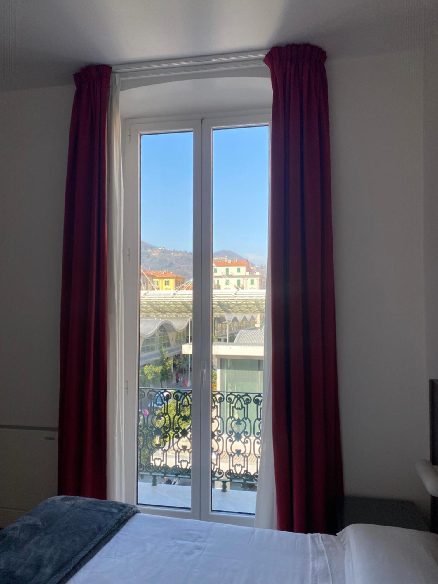 54 Rosselli Rooms La Spezia Eksteriør billede