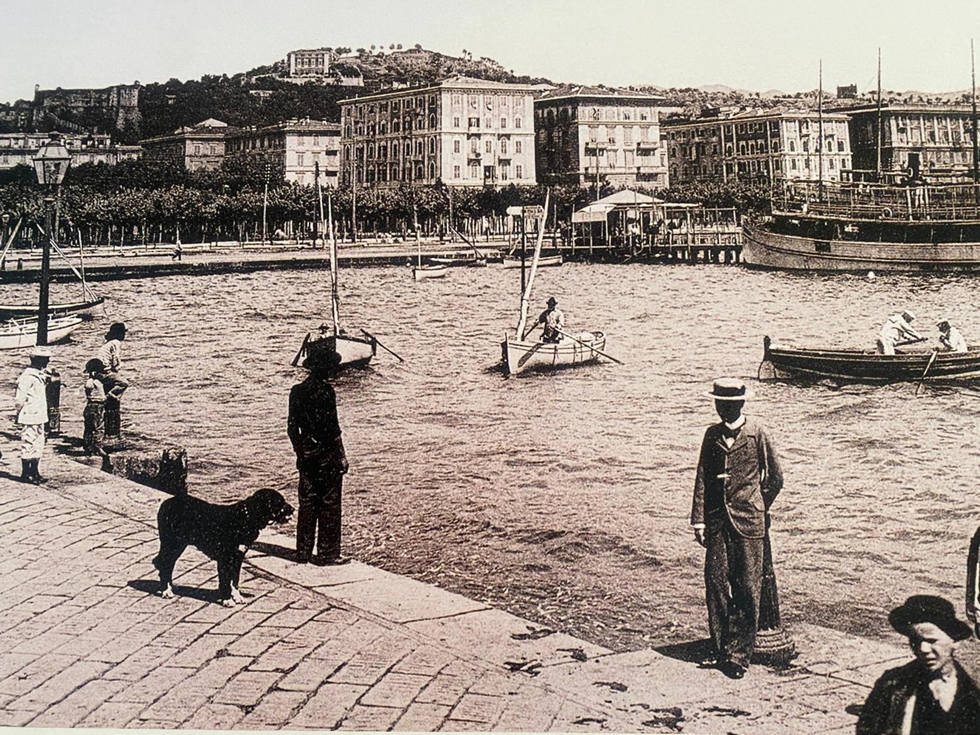 54 Rosselli Rooms La Spezia Eksteriør billede